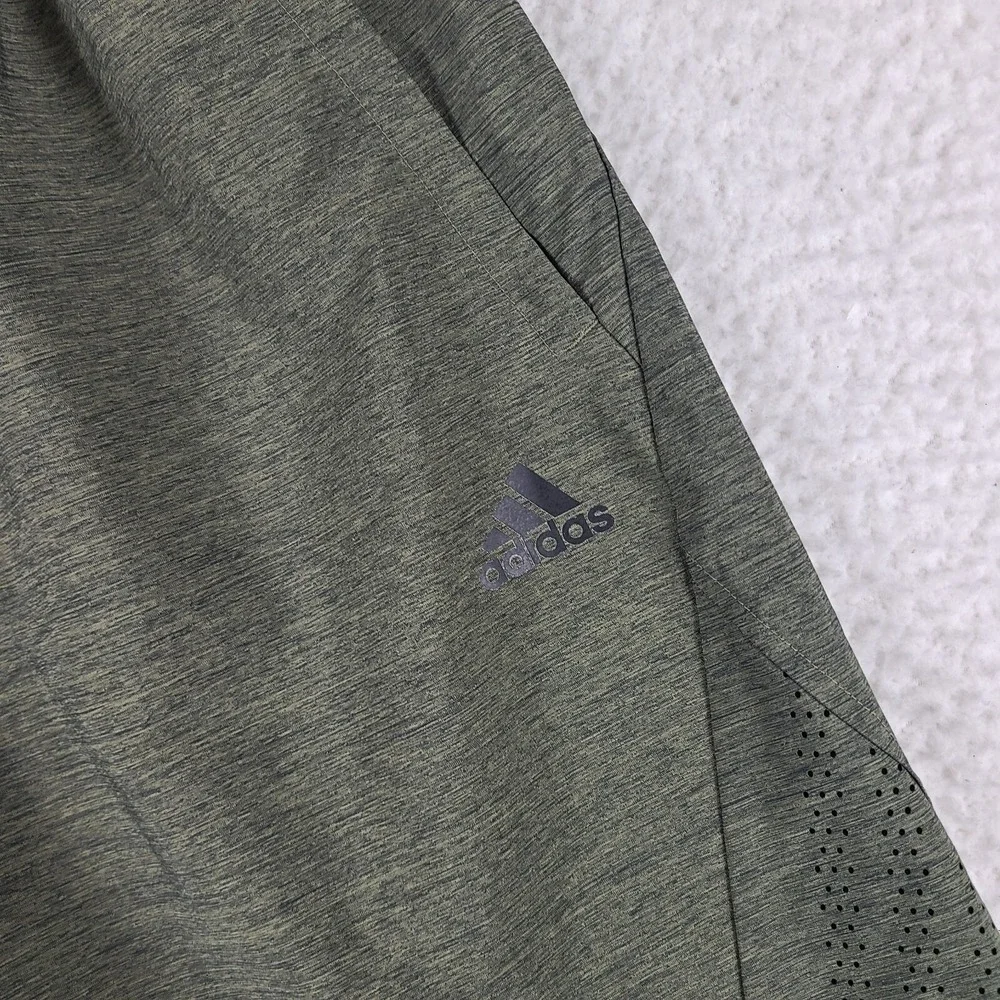 Adidas Shorts Mens Large Olive Green Track Gym Basketball Baggy‎ Loose